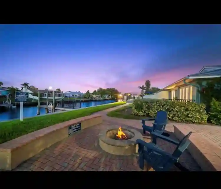Apollo Beach - Share Apt