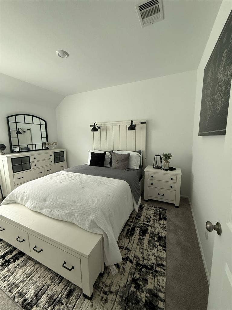 Guest bedroomm