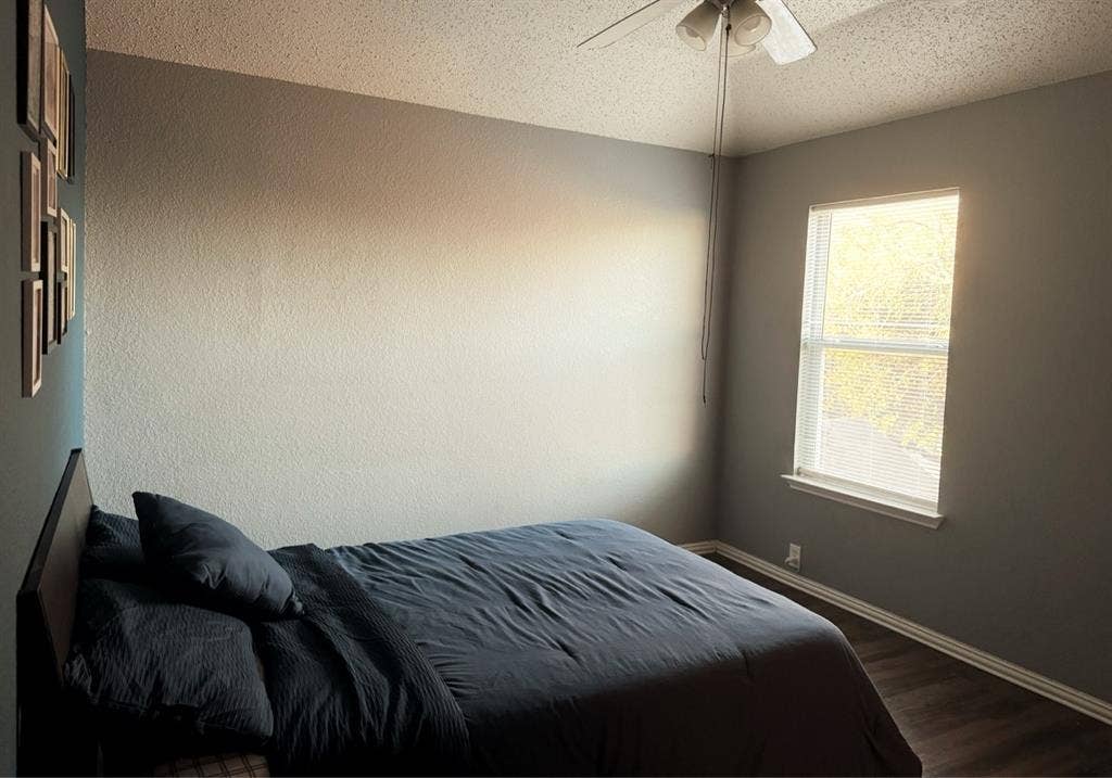 LOOKING FOR ROOMMATE!