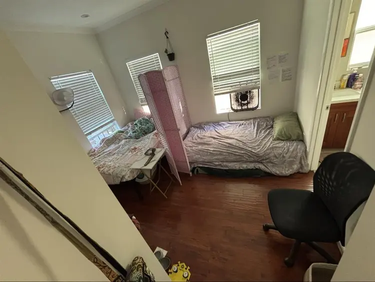 Looking for LGBTQ friendly roommate