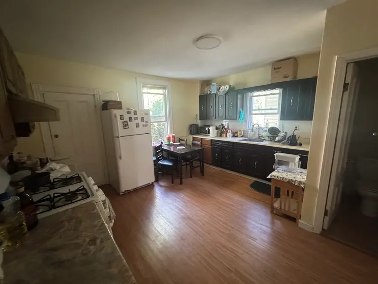 Cozy Room by Brookline Hills T stop
