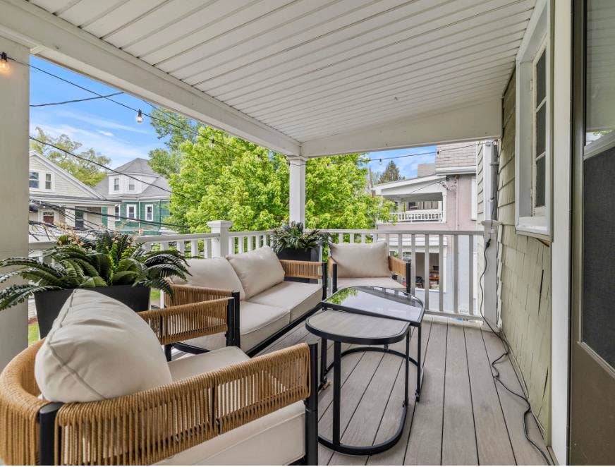 Newly Renovated 7BR 3 Bath