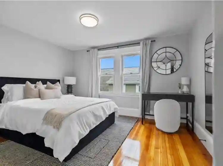 Newly Renovated 7BR 3 Bath