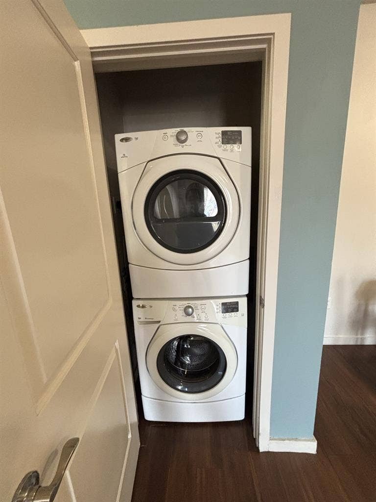 $888 Private Room + Bath