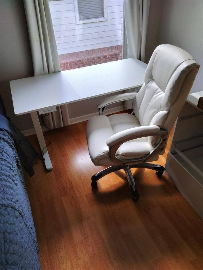 Open Room - Utilities included
