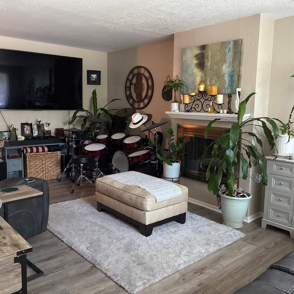 Seeking roommate