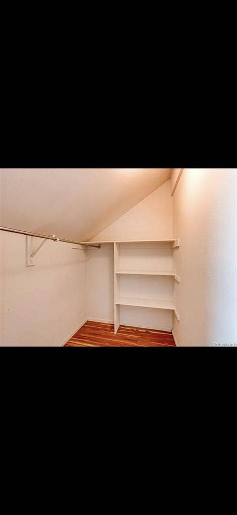 Very large room with walk in closet