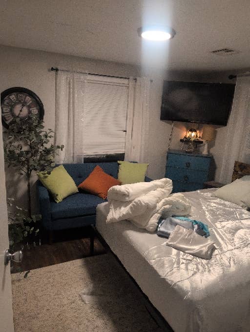 Fully furnished Available immediate