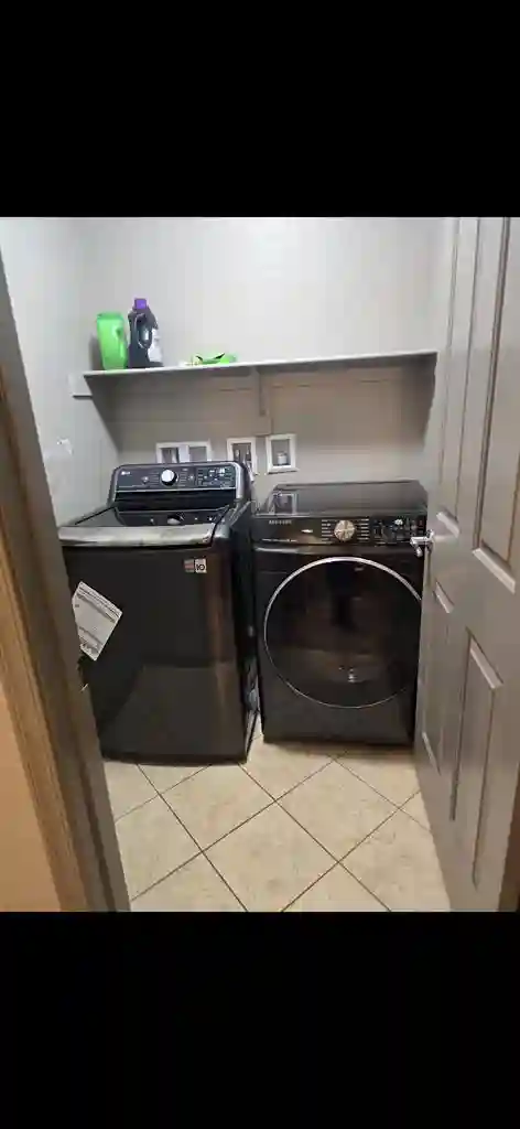 Room for rent in large home