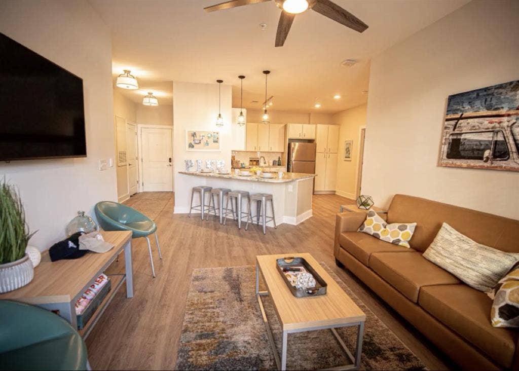 Offering a sublease at The Pier 544