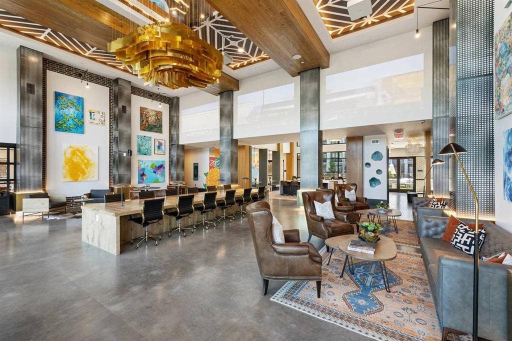 Lease takeover - 1bd/1bth Heights