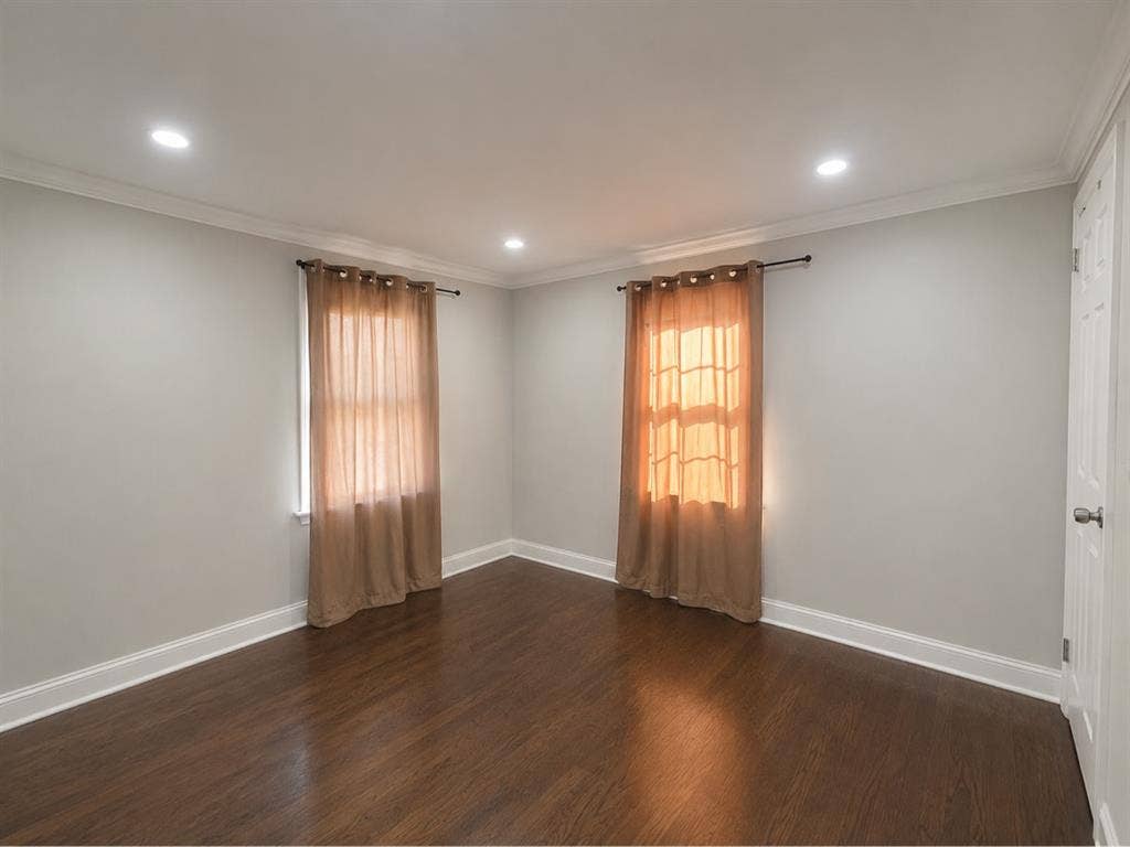 One Room Available – Female Only