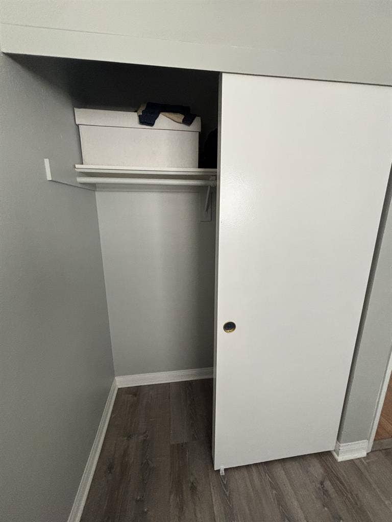 $1300+G&E Room 4 Rent in Hillcrest