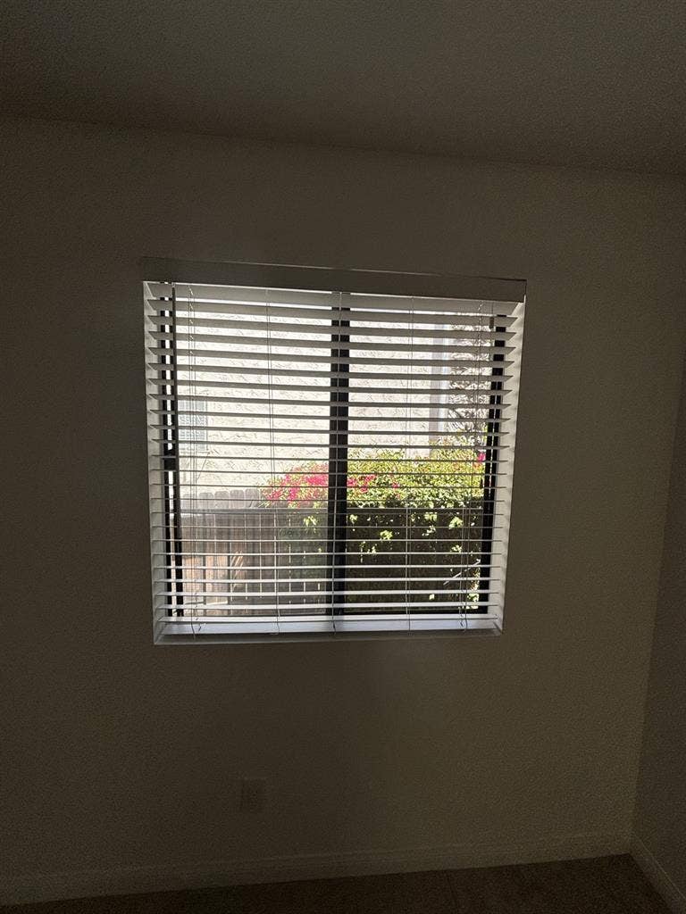 $1300+G&E Room 4 Rent in Hillcrest