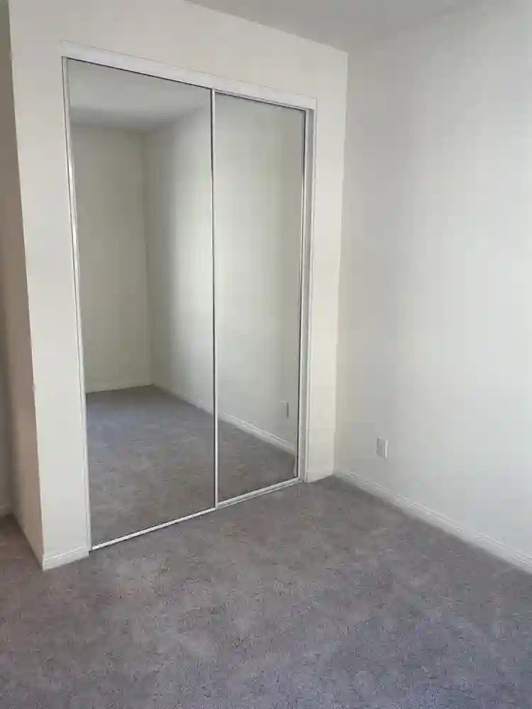 Private room and bath- 1st floor