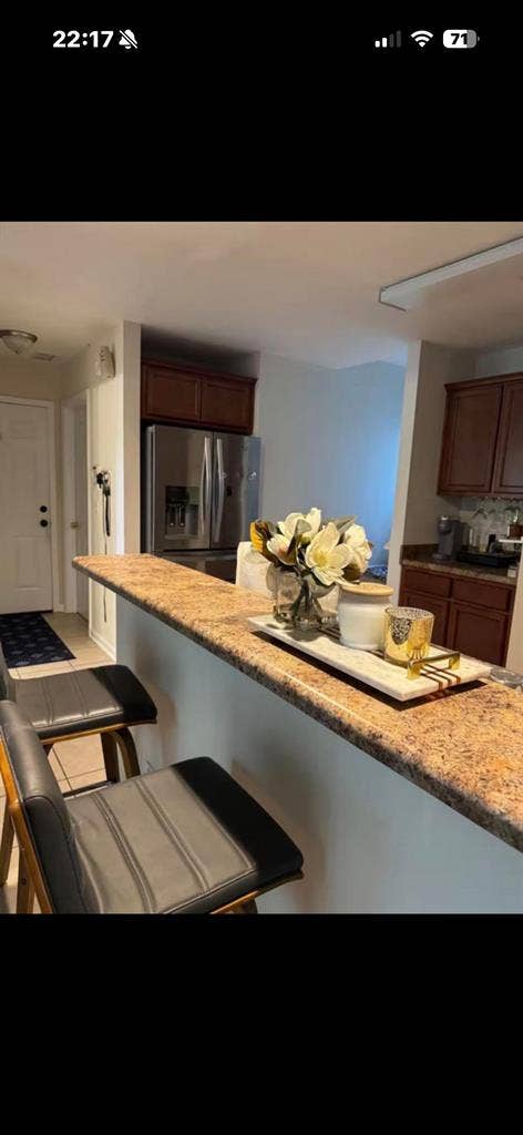 Beautiful 3bd/3bth home w/parking