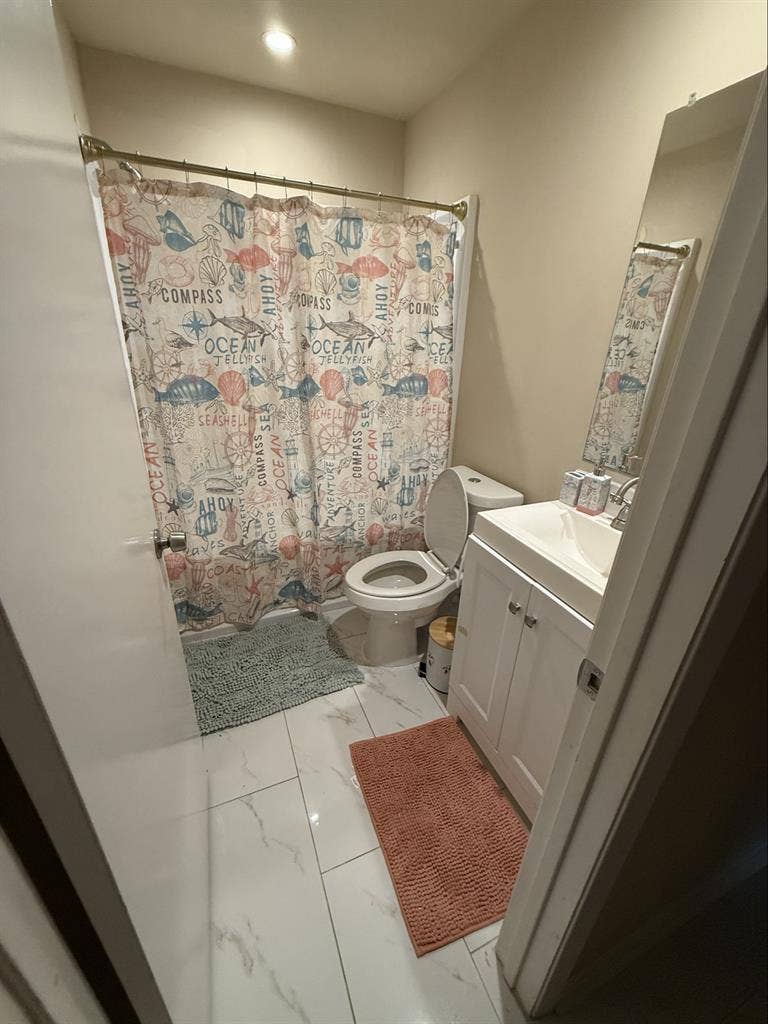 A furnished room ready for rent