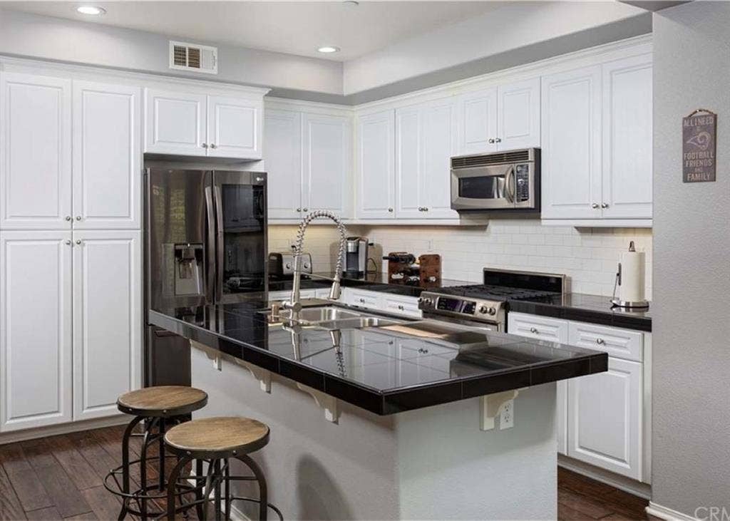 Private 1 BR 1 BA Irvine Portola