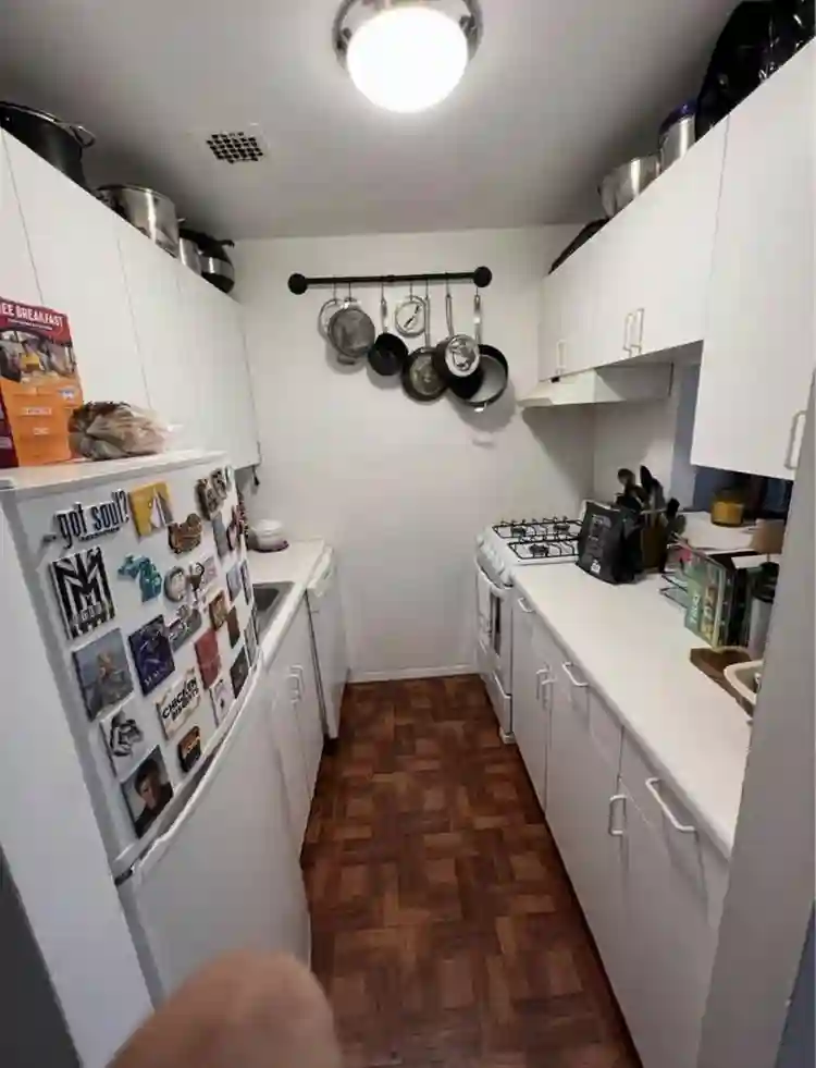 Room for Rent in Hell's kitchen