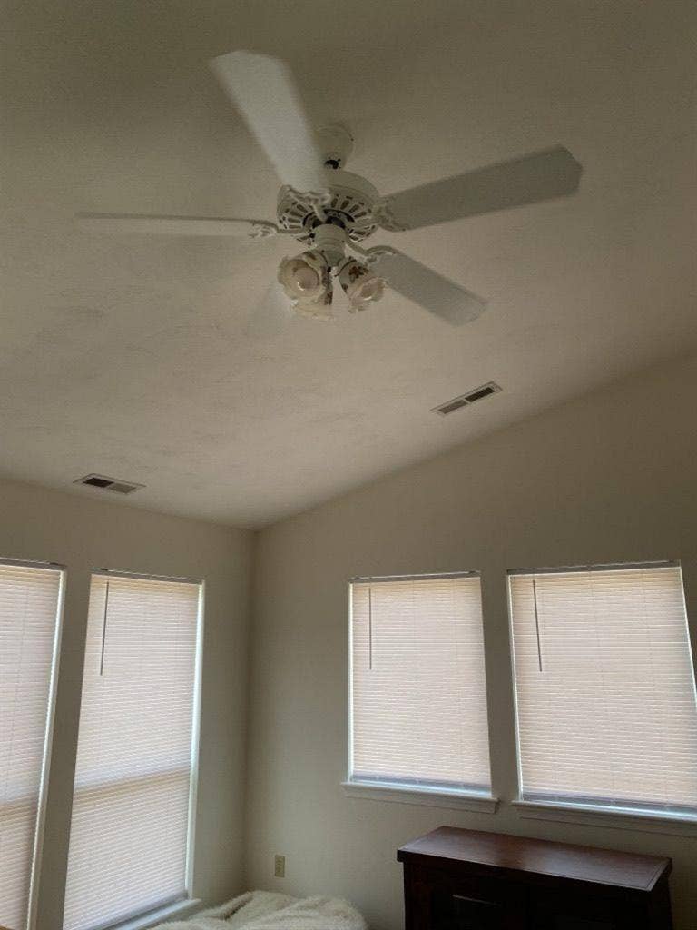 Looking for someone to sublease.