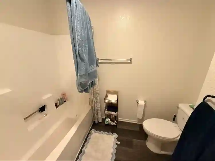 Roommate Wanted: Sign New Lease