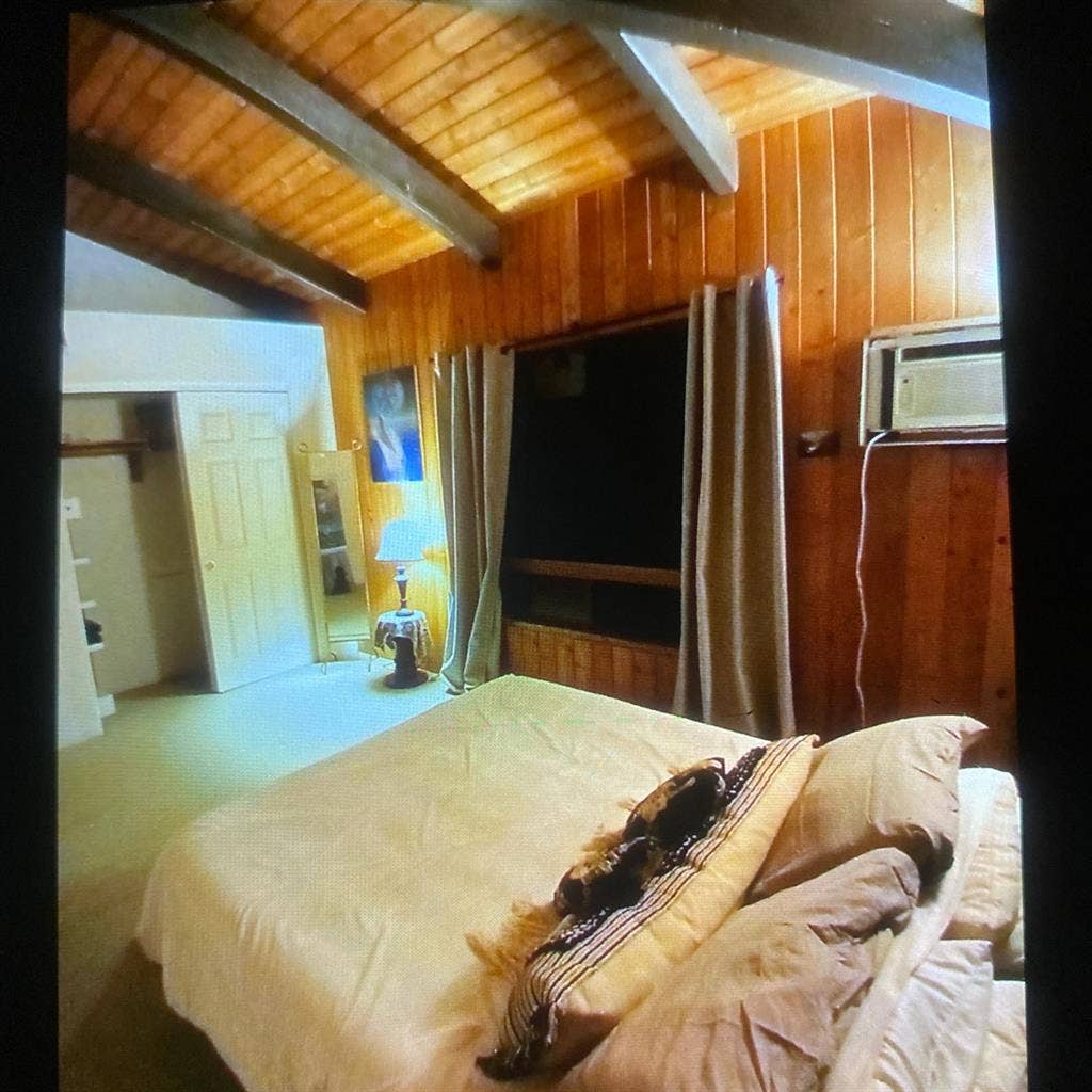 North Shore room 4 rent by Beach
