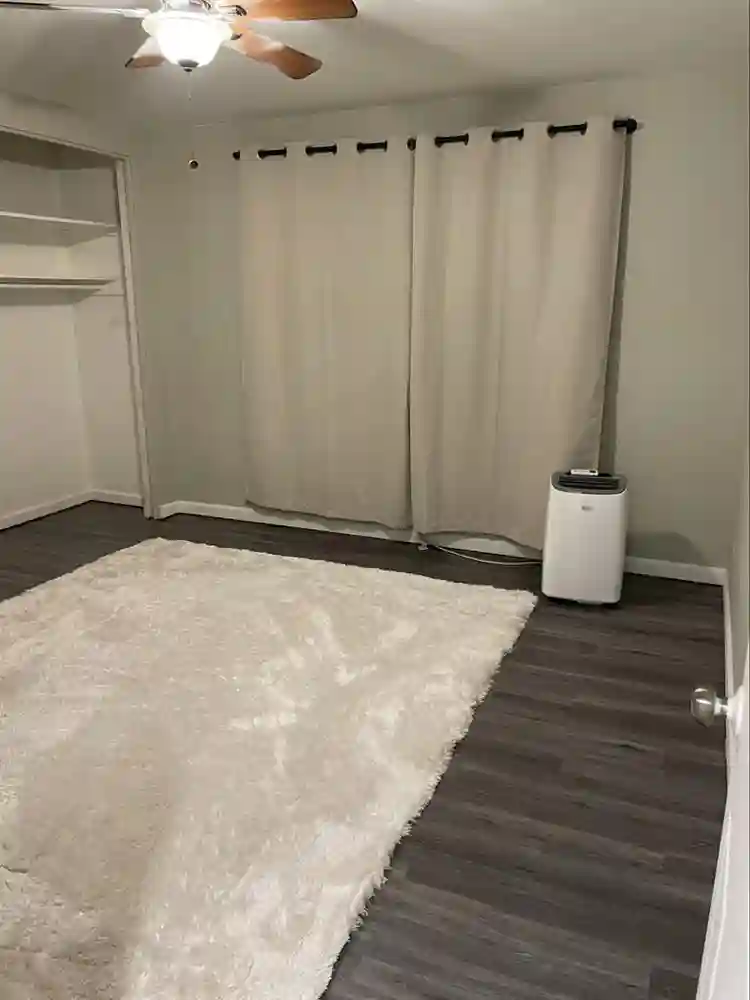 Spacious room for rent