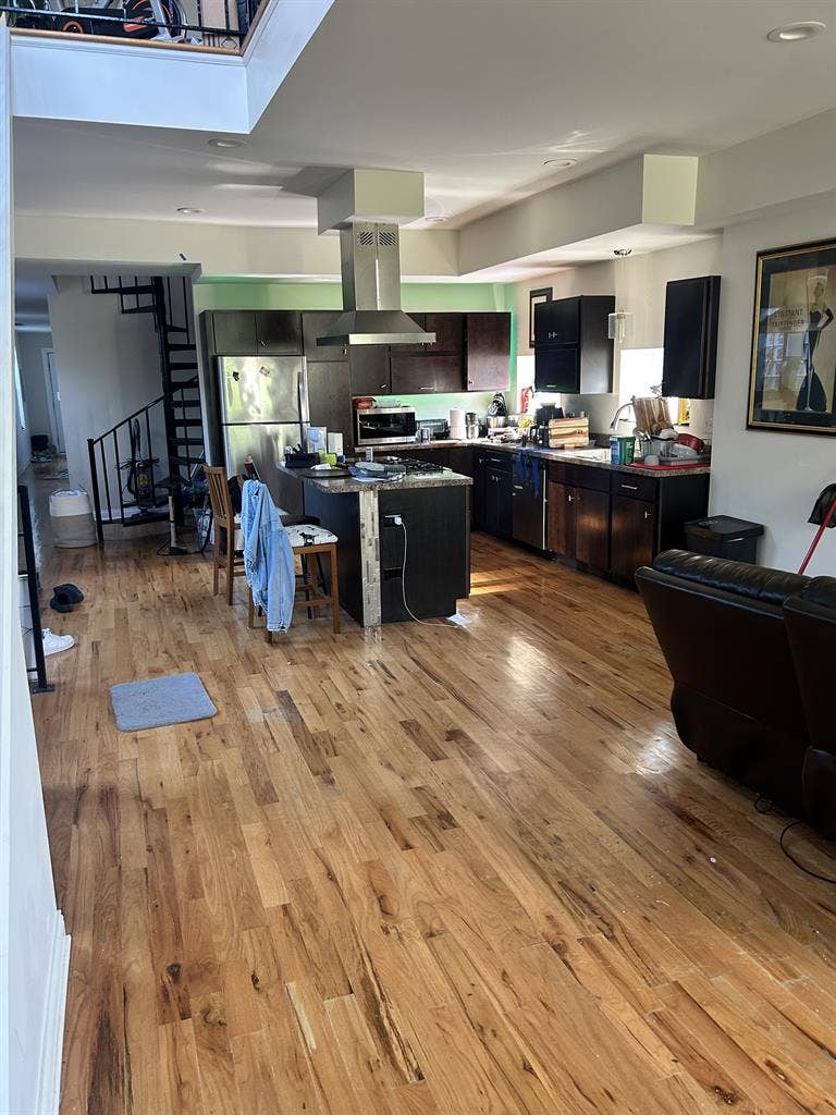 Wicker Park/Noble Square Room