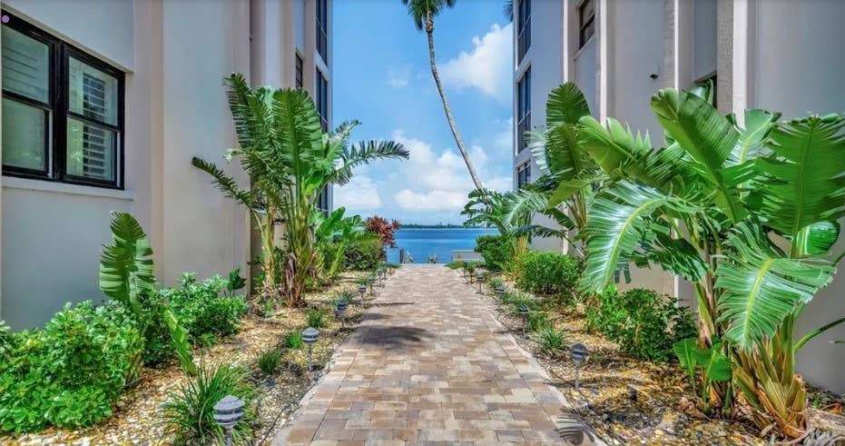 Fort Myers Waterfront Living