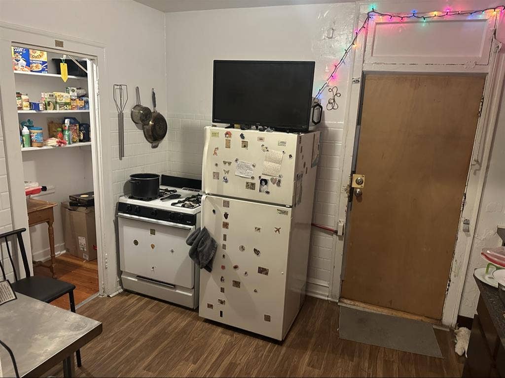 Room available!