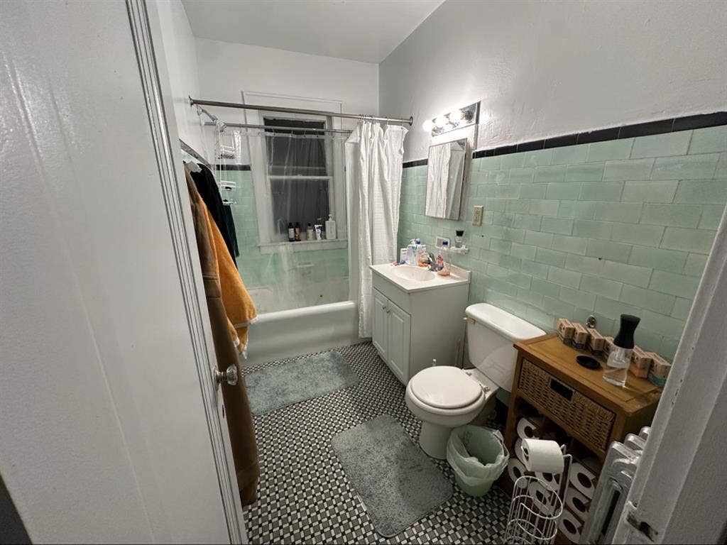 Room available!