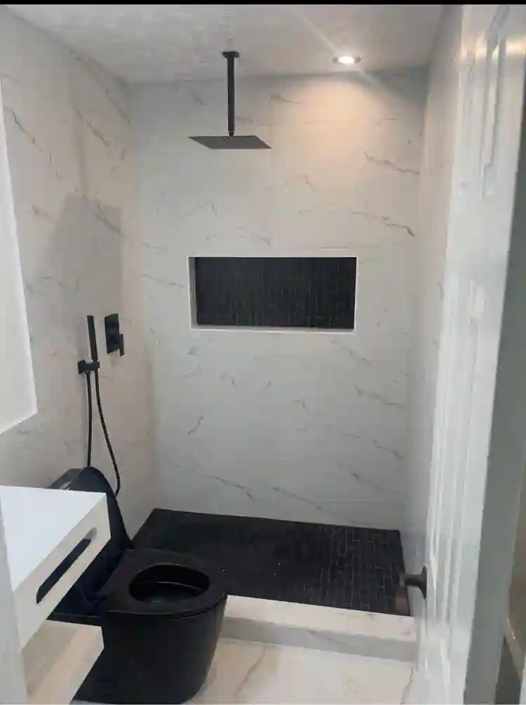 Female Roomate