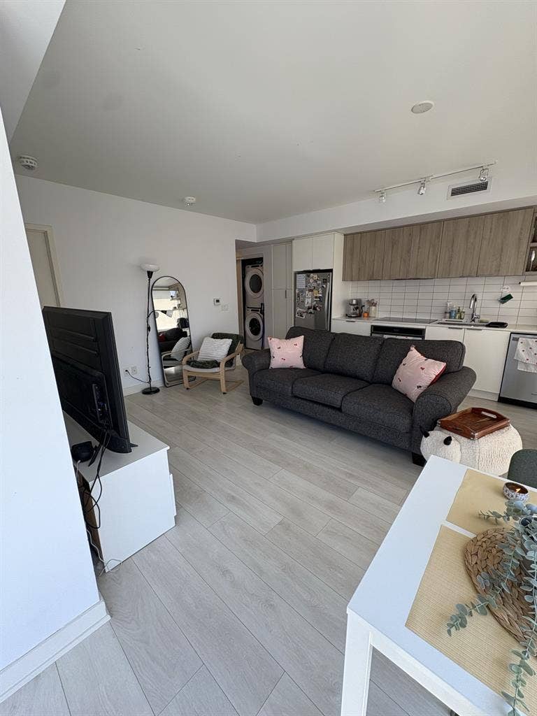 Modern Room in North York
