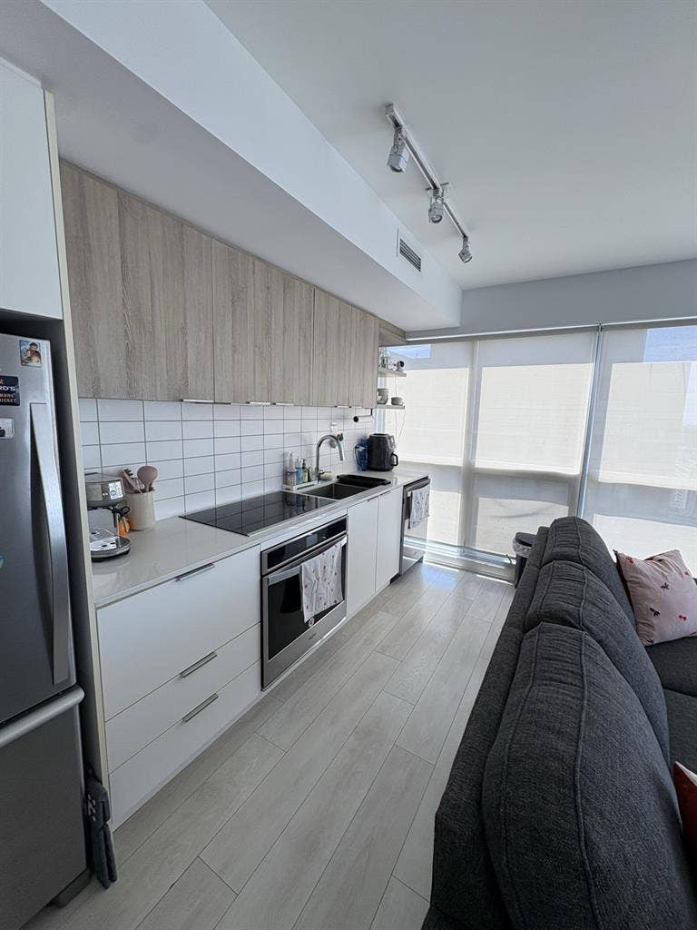 Modern Room in North York