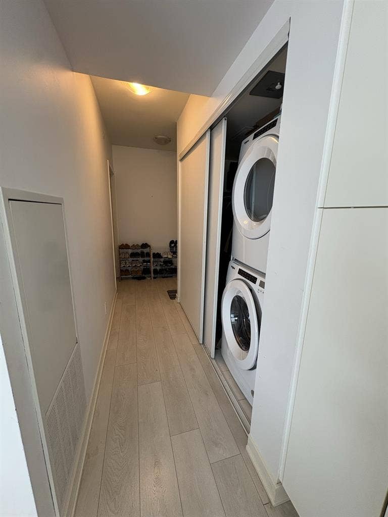 Modern Room in North York