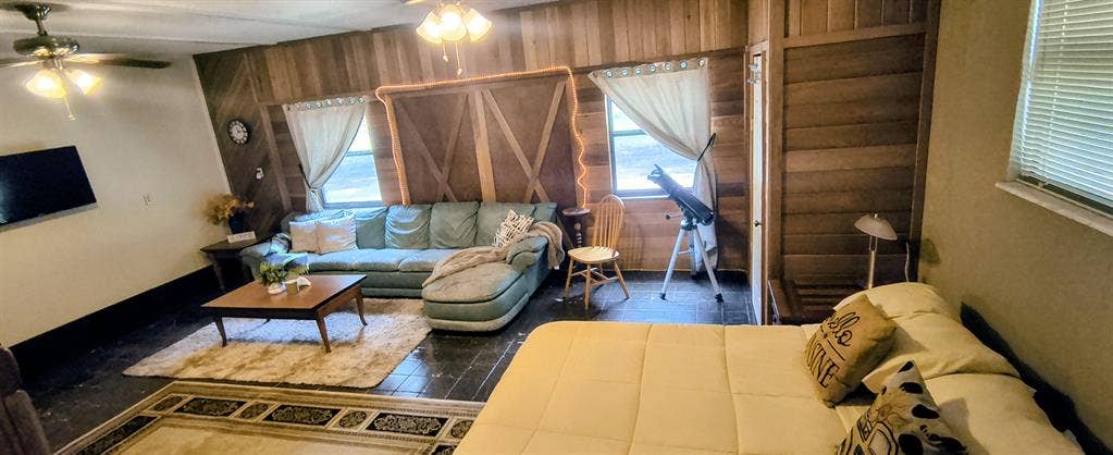 Studio apartment at horse ranch