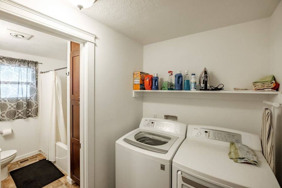 *Move in Special $200 OFF-Shared