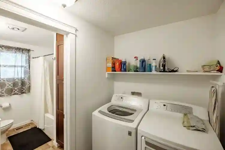 *Move in Special $200 OFF-Shared