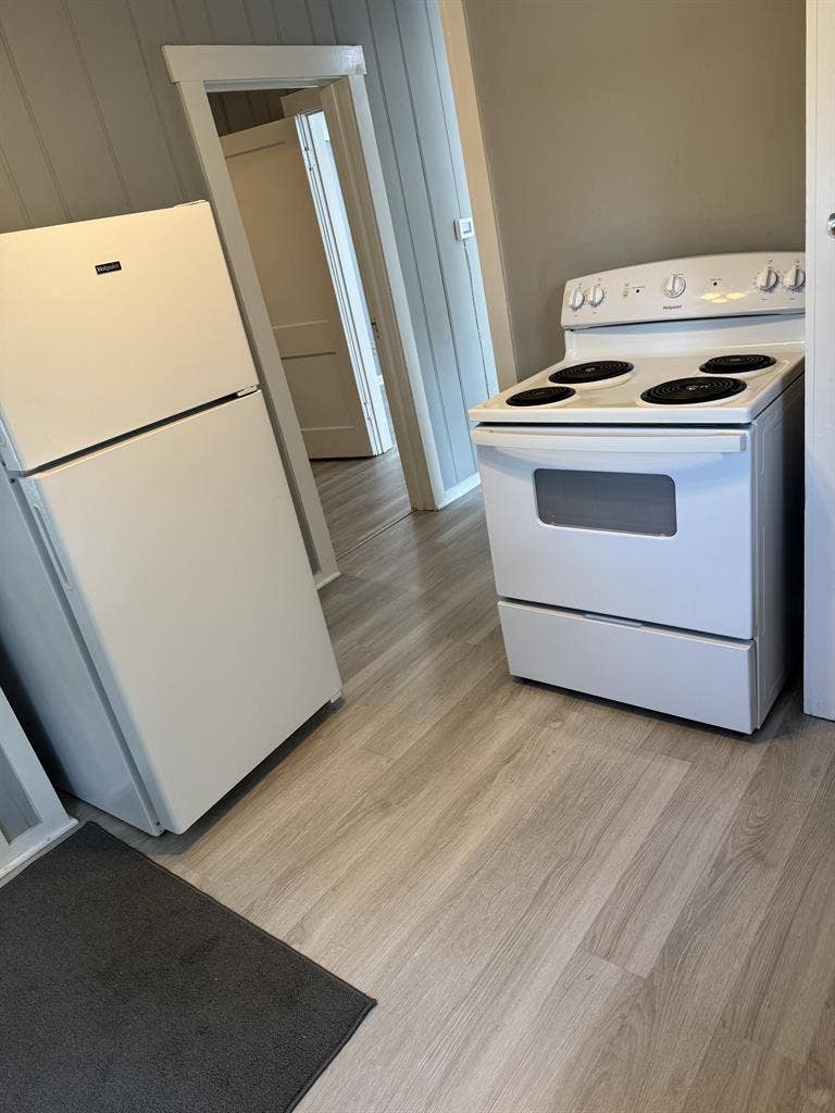 1 Bedroom Available Sept.1