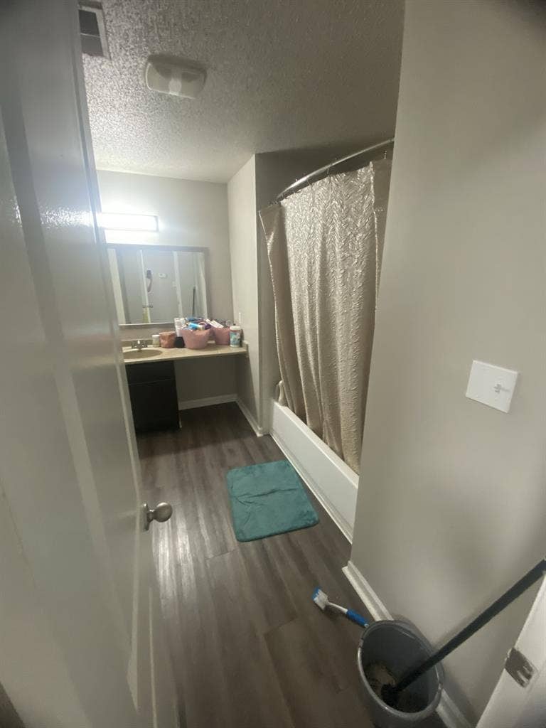 Single mom & son rent room