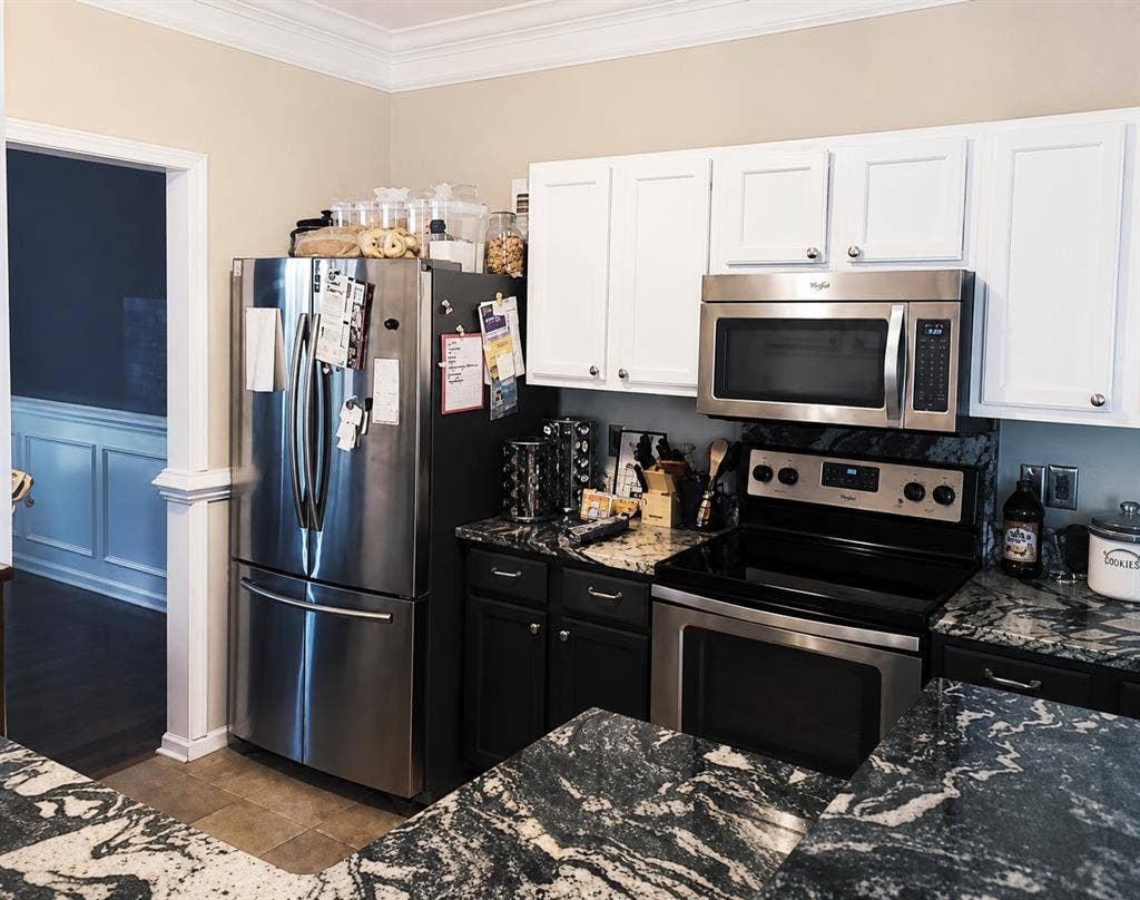 6-Month Furnished Room + Utilities