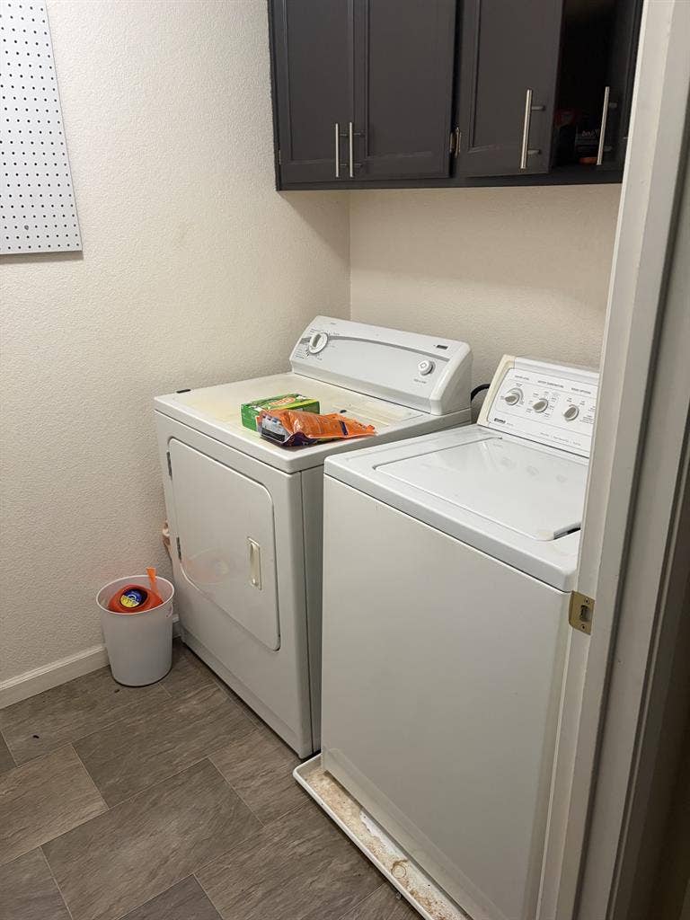 Gold River room for rent (house)