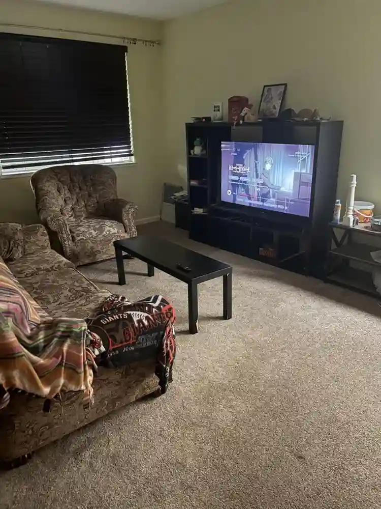 Gold River room for rent (house)