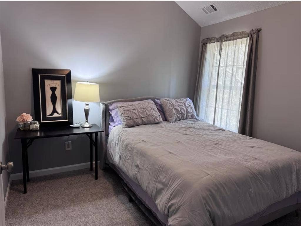 Beautiful Room, Quiet neighbourhood