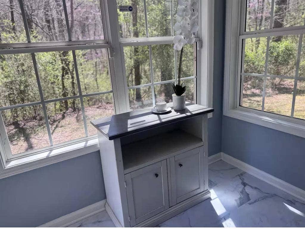 Beautiful Room, Quiet neighbourhood
