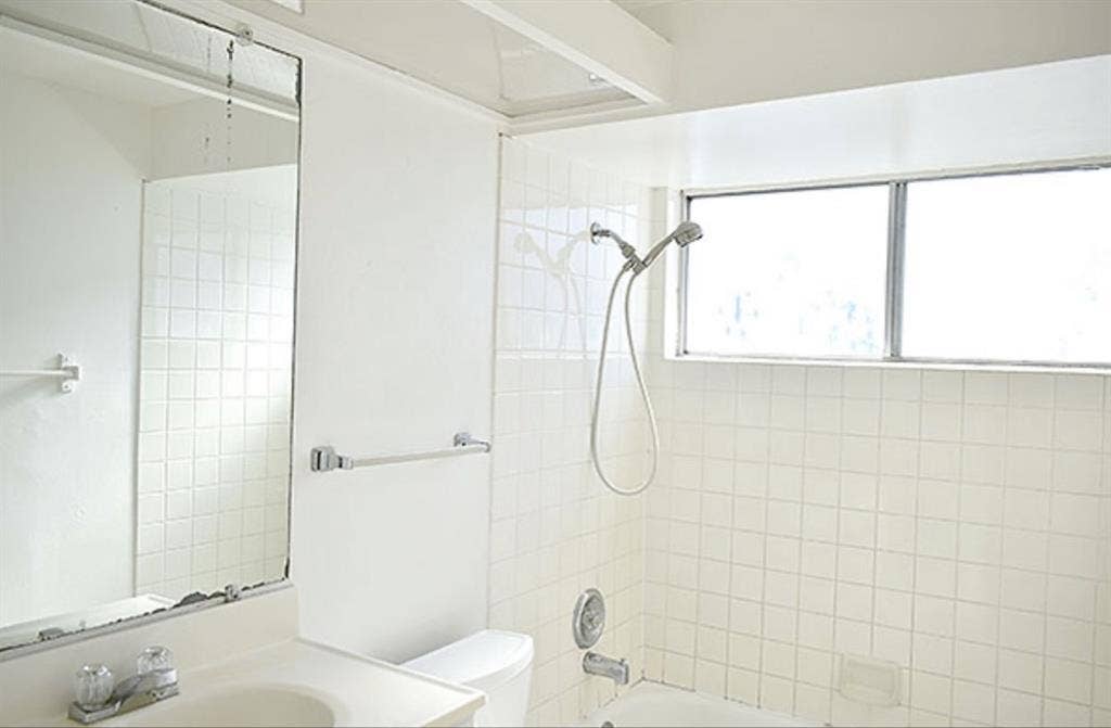 Spacious Private Room for Rent
