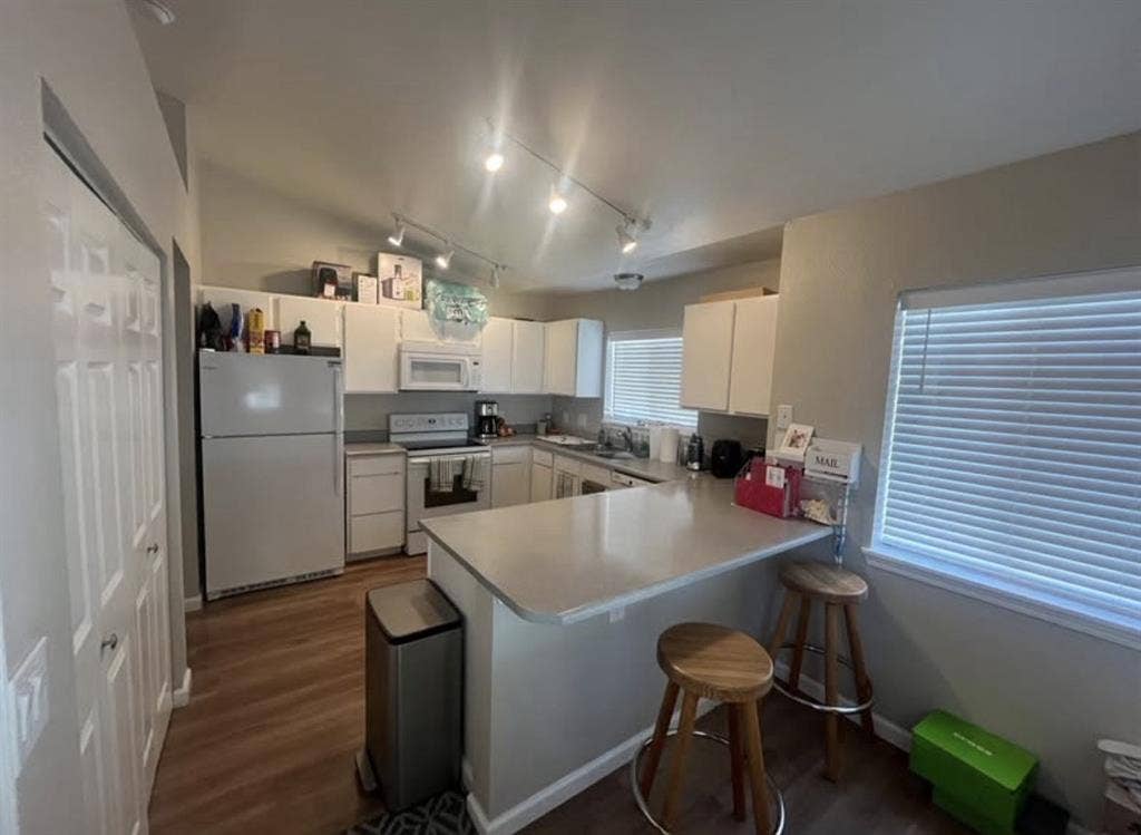 Roommate wanted near Vista/BSU