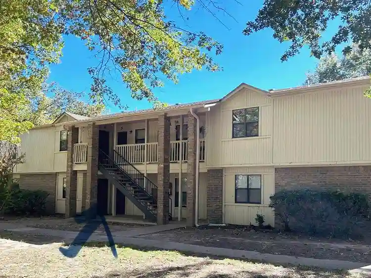 1BHK Apartment Available -Sublease