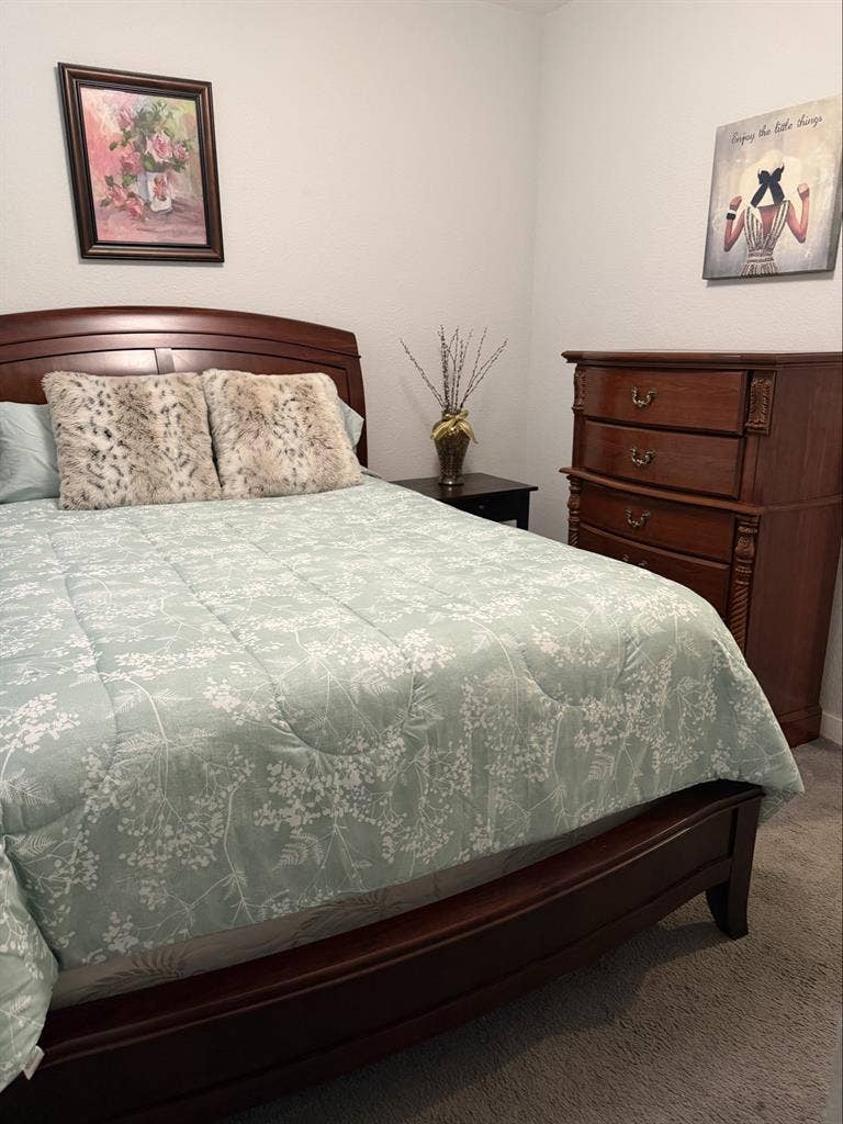 Christian Home Seeking Roommate