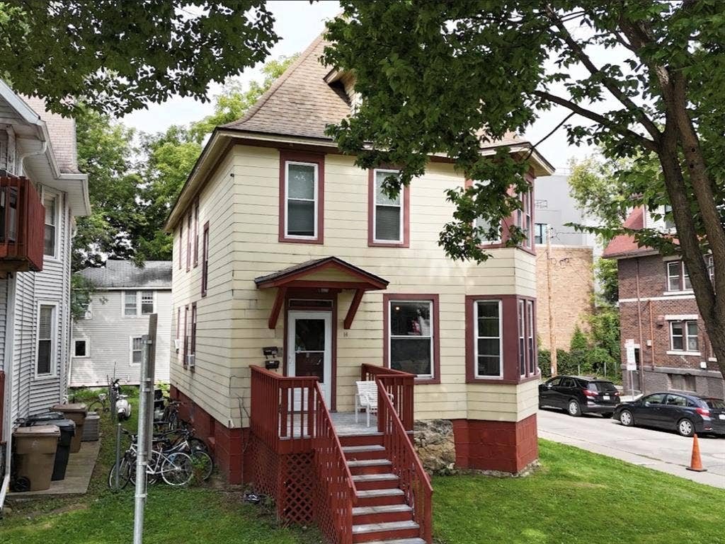 Apartment for Lease